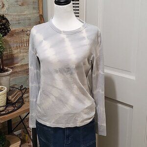 Gap Women’s Forever Soft Tee Long Sleeve White, Gray, blue Fade Size M